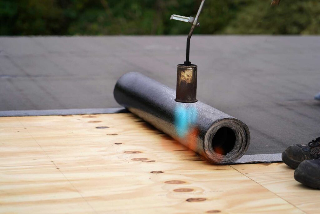 Why Use These Techniques for Flat Roof Replacement?