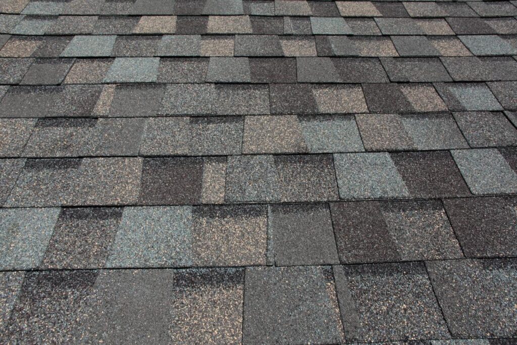 Expert Tips for Selecting Asphalt Shingle Styles