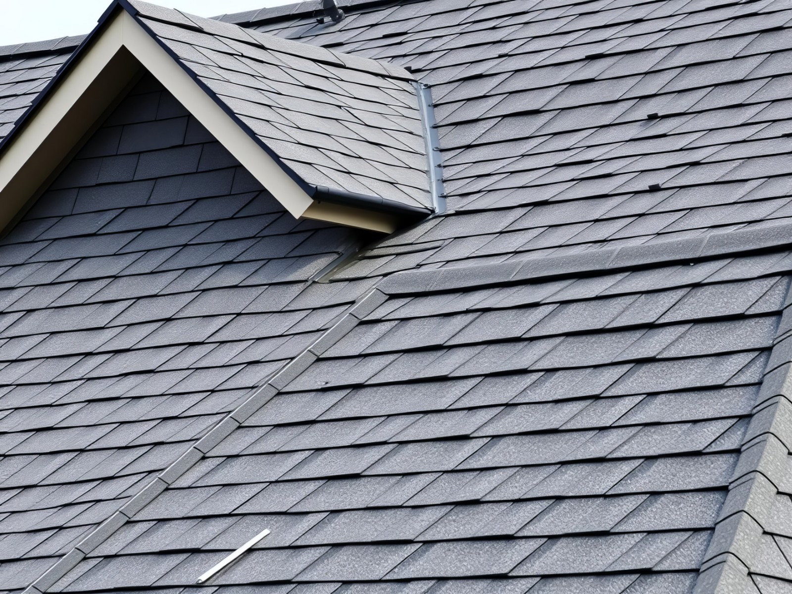 Top Asphalt Shingle Roofing Options for Homes