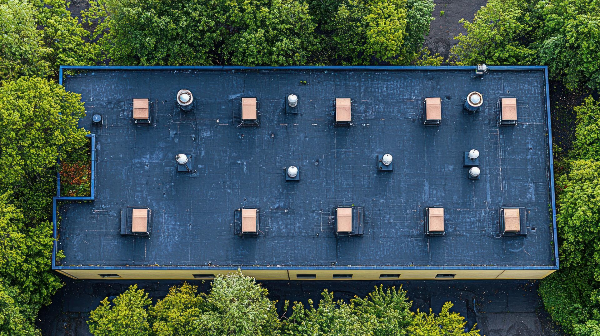 3 Budget-Friendly Flat Roof Replacement Techniques