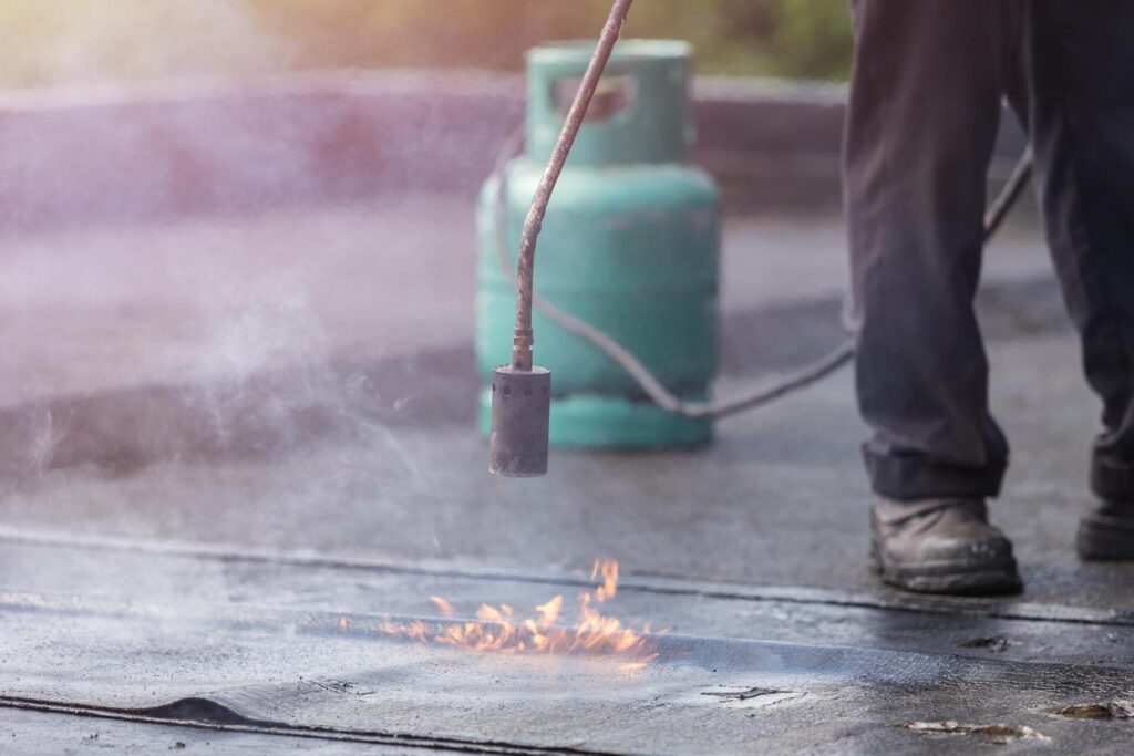 Transform Your Home: Flat Roof Replacement Guide