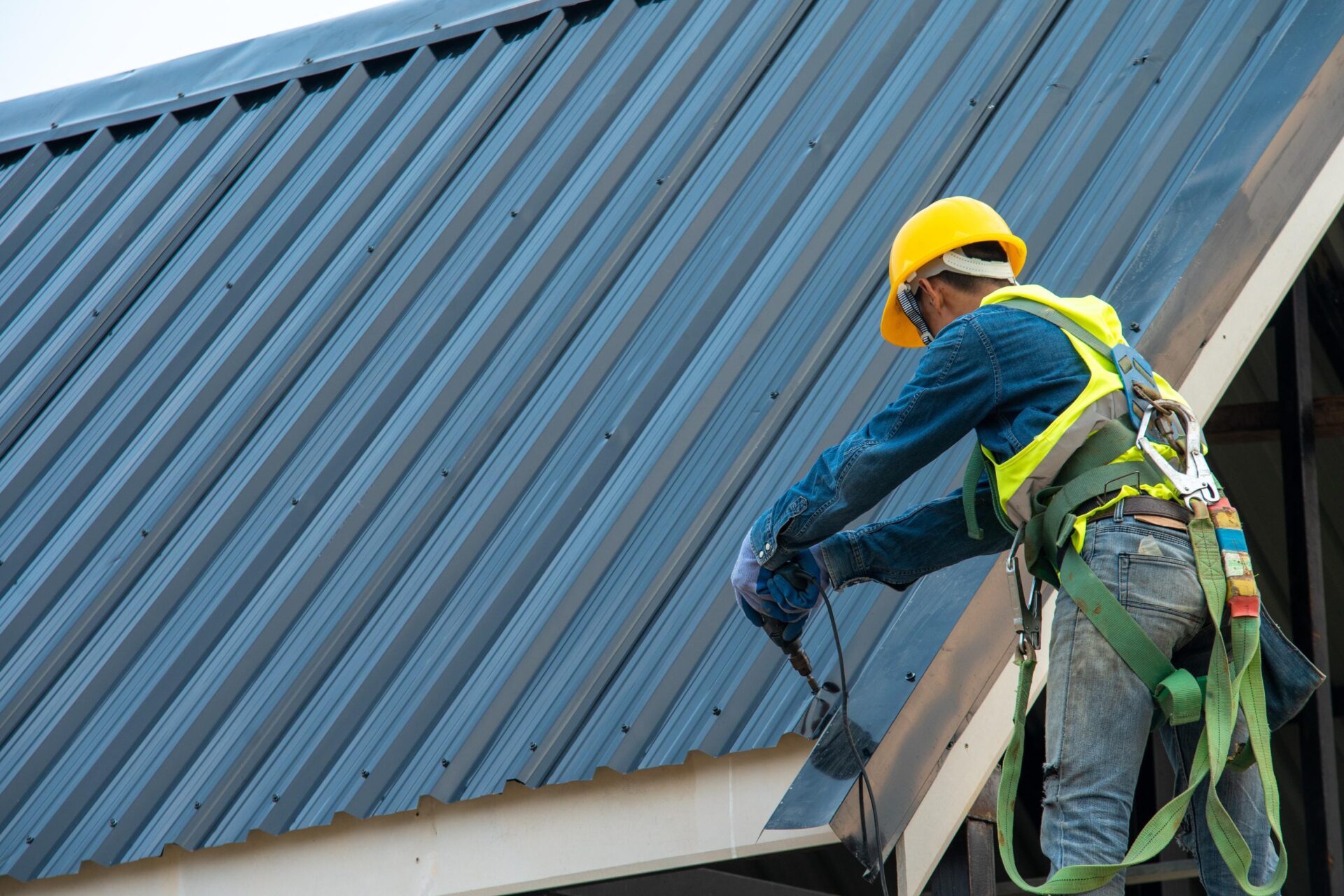 Unlock Cost Savings With Metal Roof Installation