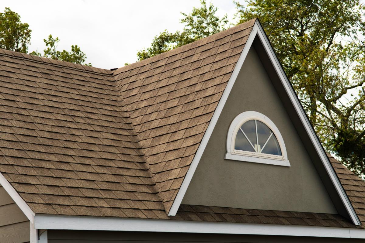 Why Choose the Right Asphalt Shingle Colors?