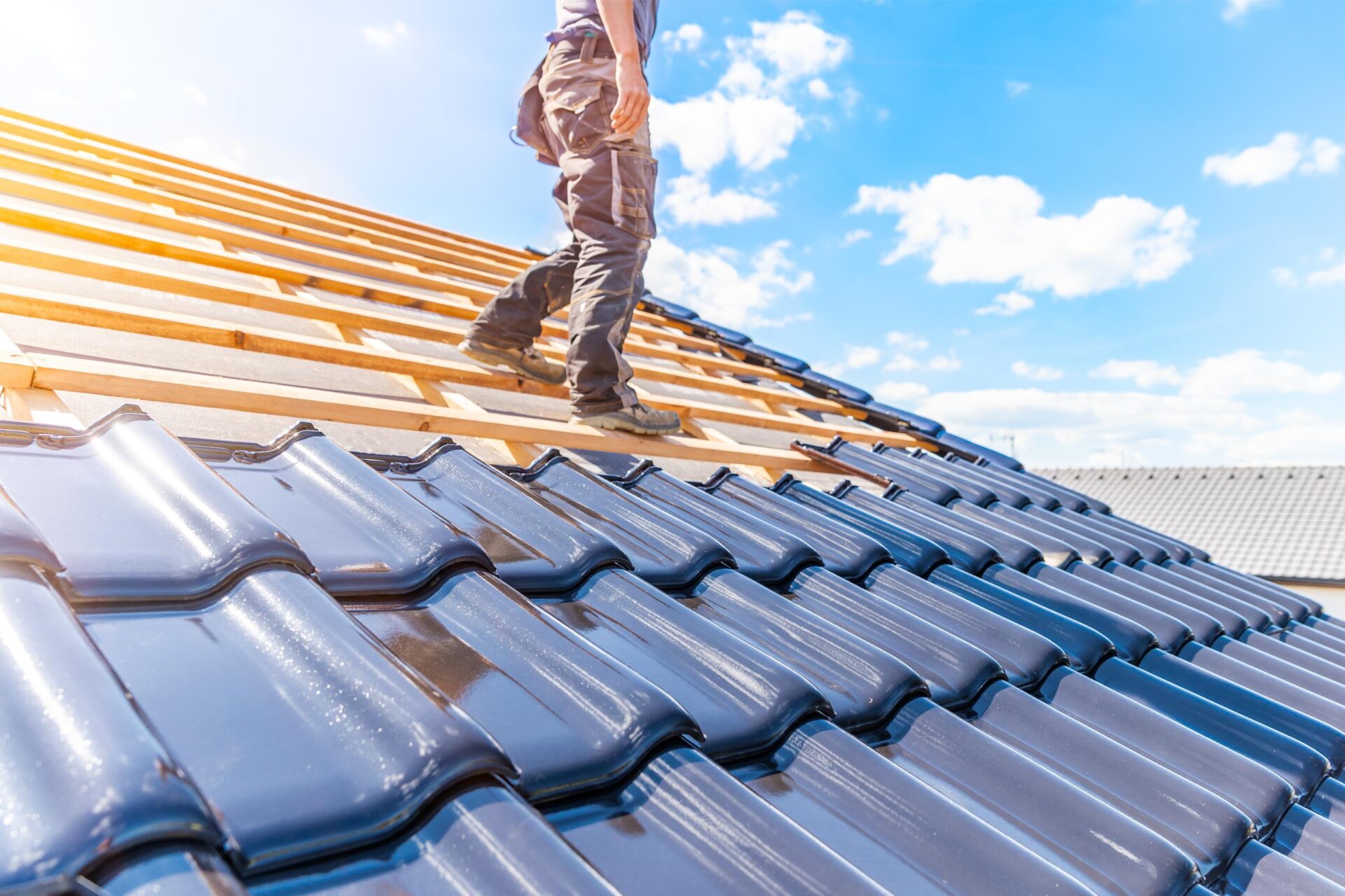 7 Essential Tips for Roof Replacement Process