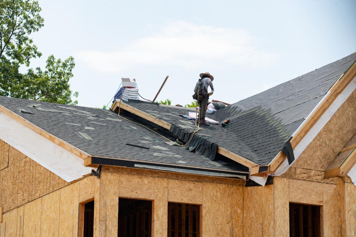 Ultimate Guide to Asphalt Shingle Roofing Benefits